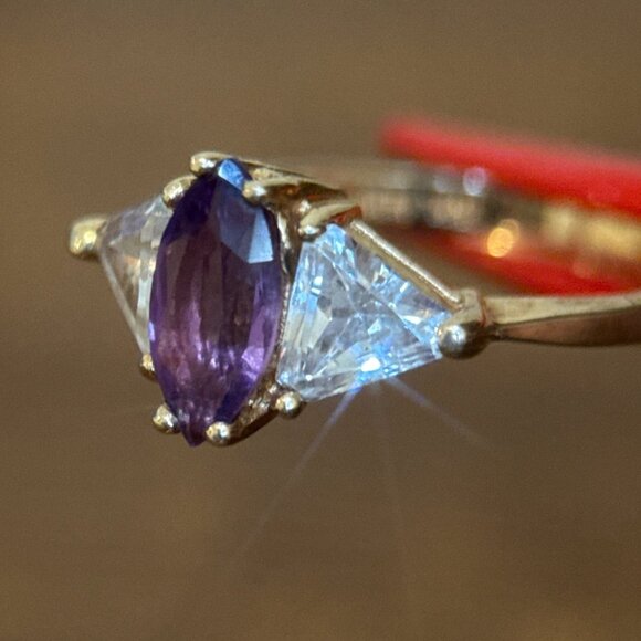 10K Gold Amethsyt/Trillion Cut Cz Ring - Picture 4 of 13